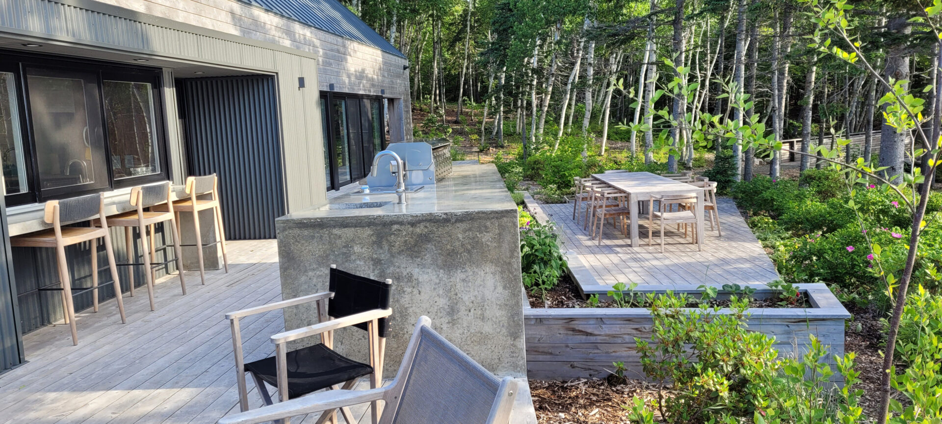 Outdoor dining at Cabot Trail Retreat